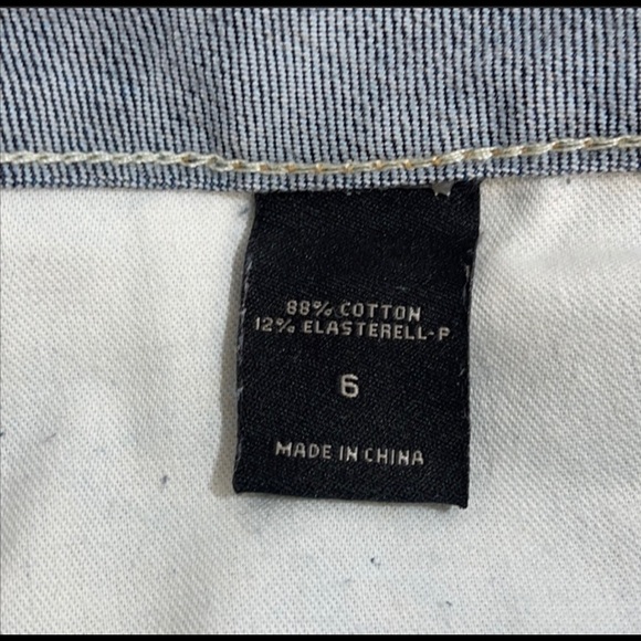 London Jean VS Denim - ISO- Victoria’s Secret Limited Edition Rocker Jean